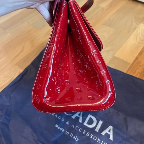 Arcadia Red Patent Leather Handbag EUC - Picture 5 of 12